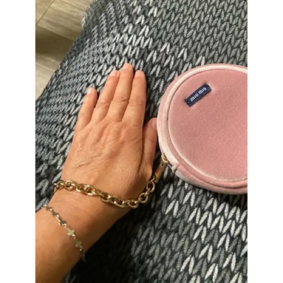 Miu Miu Blush Pink Velvet Bag Gold Chain Wristlet - Picture 3 of 8